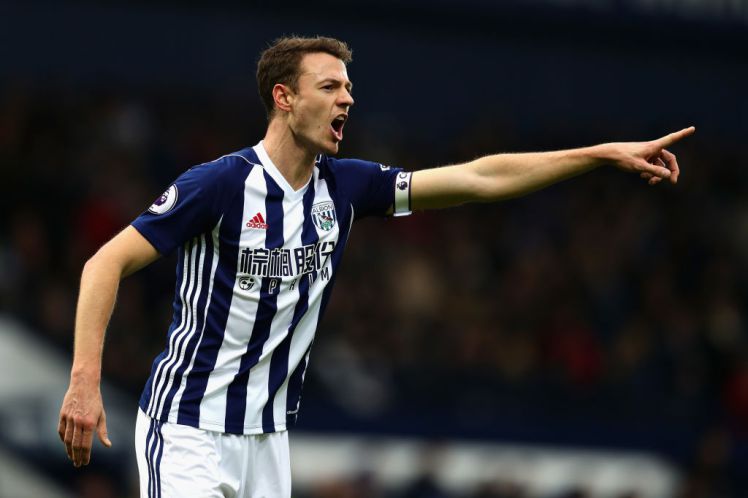 Jonny Evans pri Magpiesih doživljan ovo nogometno pomlad in je spet na radarju največji angleških ekip. Vir: Telegraph